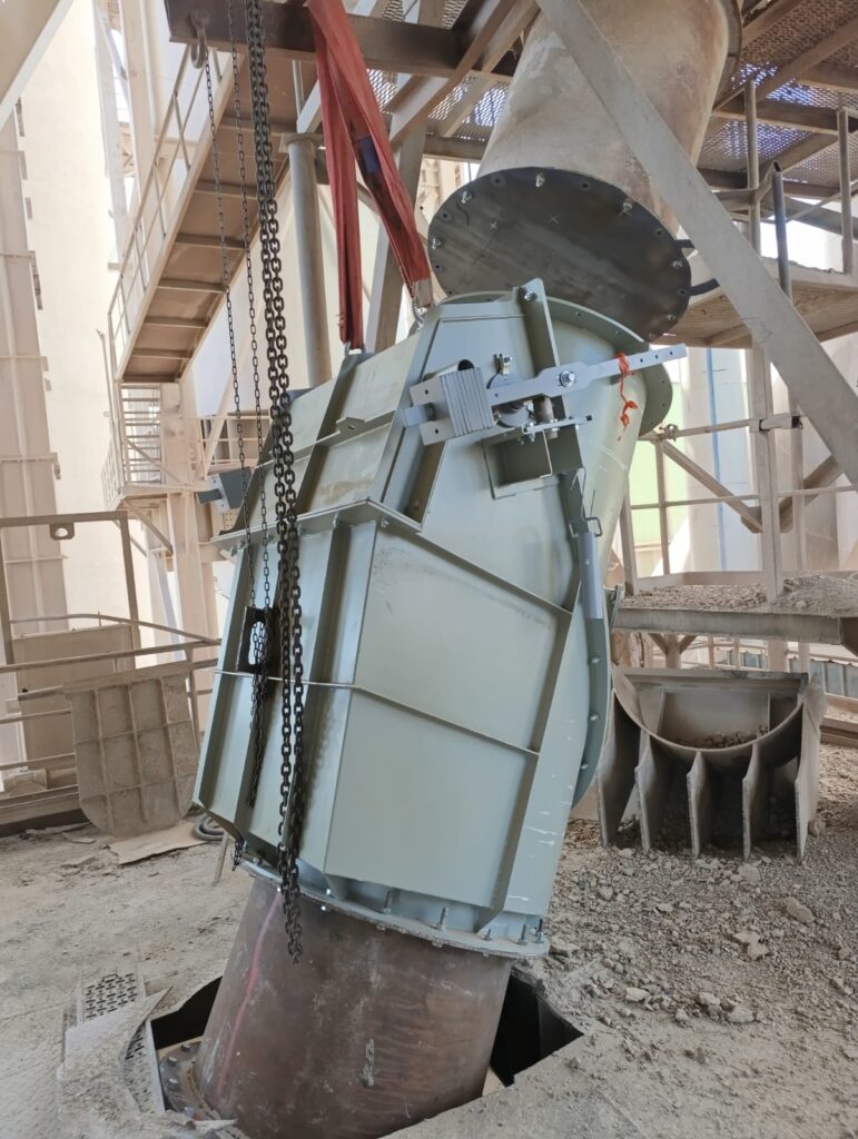 Erection of a flap valve under cyclone